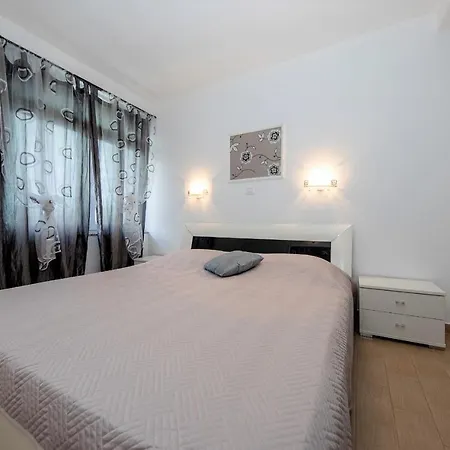 Anica Bed & Breakfast