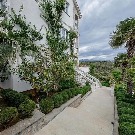 Anica Bed & Breakfast Kampor