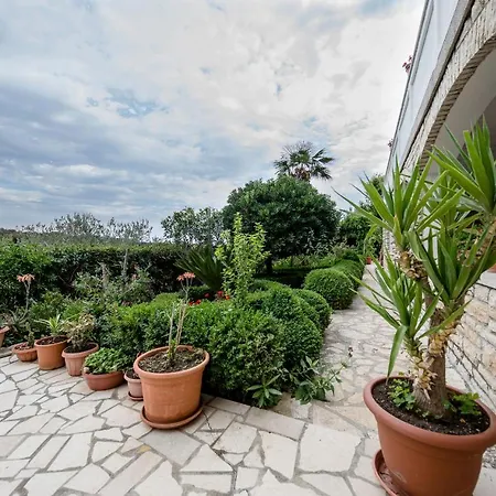 Anica Bed & Breakfast Kampor