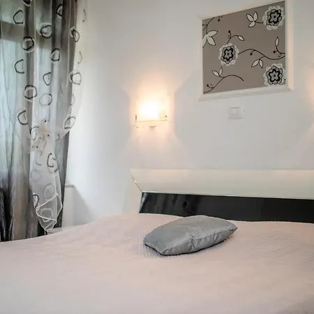 Frühstückspension Anica 3*