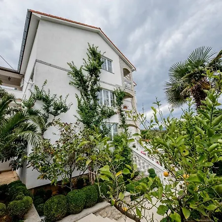 Bed & Breakfast Anica 3*