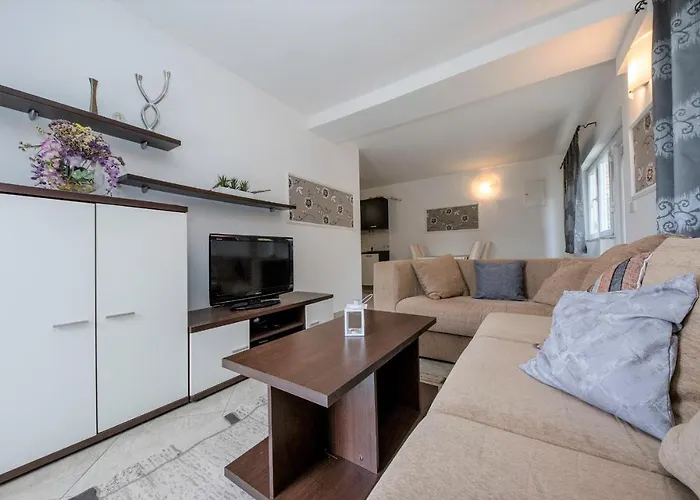 Anica Bed & Breakfast