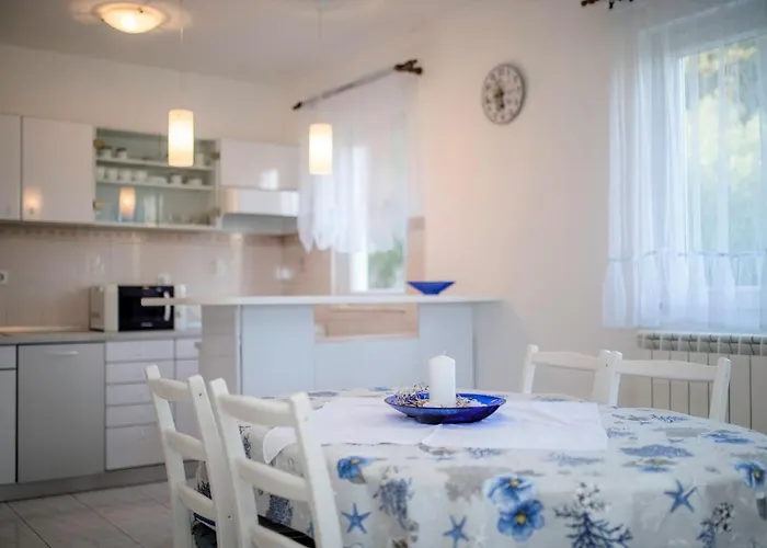 Anica Bed & Breakfast Kampor